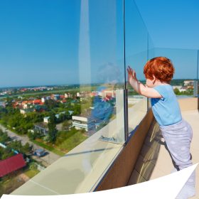 กระจกลามิเนต